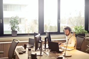 4 Best Business VoIP Providers of 2021: Make Business Calls Through the Internet