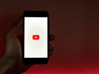 How much do youtubers earn